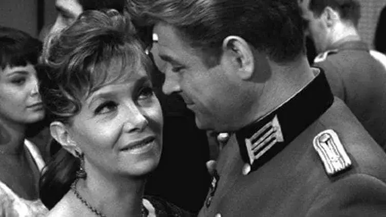 Zdjęcie Stawka większa niż życie – ile odcinków naprawdę ma ten serial?