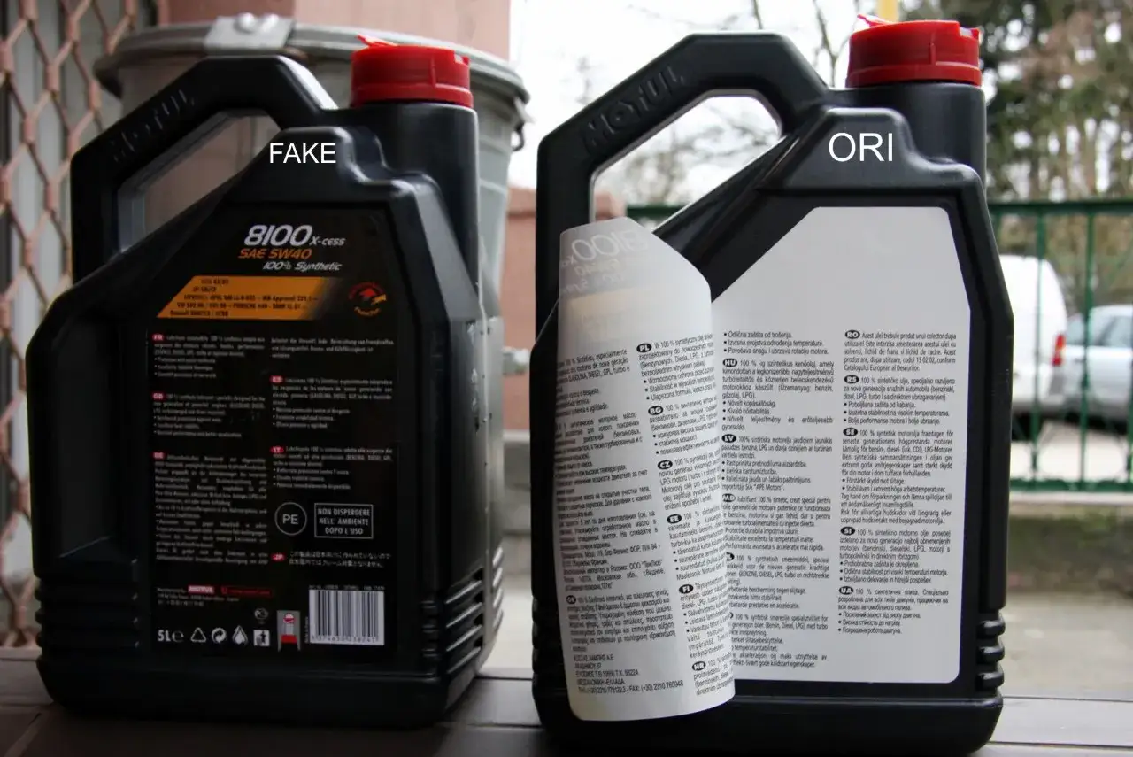 Oryginalne opakowanie oleju Motul z kodem QR