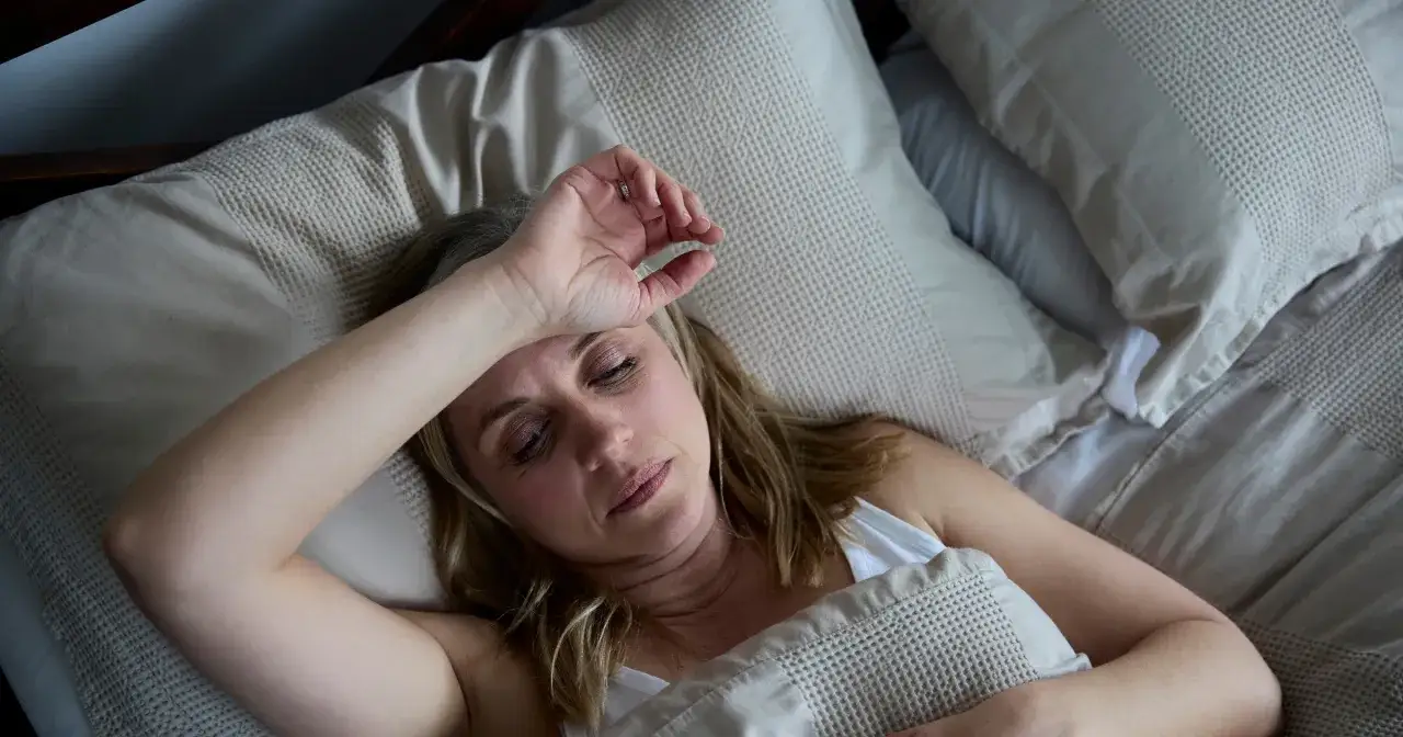 Zdjęcie Niedobór progesteronu po 40: objawy, które mogą zaskoczyć każdą kobietę