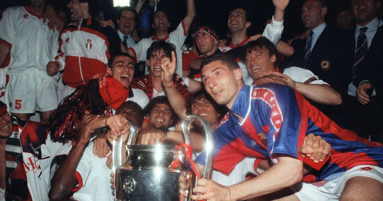 Piłkarze Milanu świętują zdobycie Pucharu Europy. Ile razy AC Milan wygrał Ligę Mistrzów? Siedem razy!