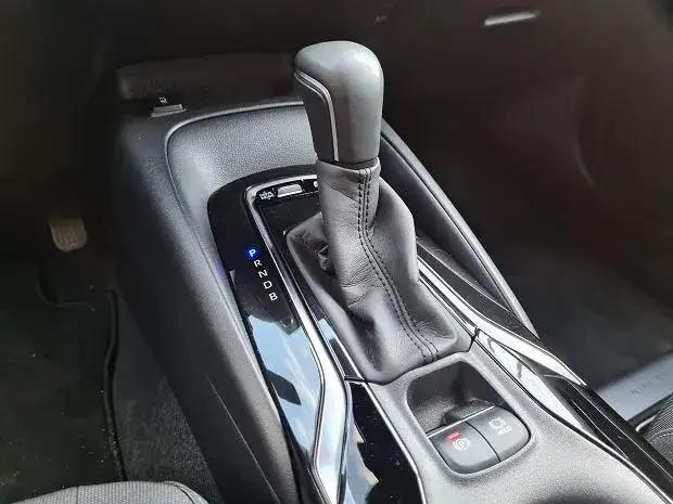 Lewarek zmiany bieg&oacute;w Toyota hybryda tryb B