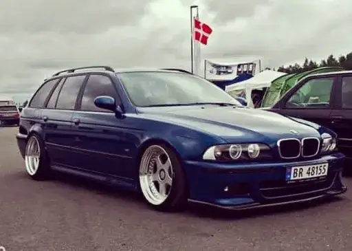 BMW E39 Touring ze spoilerem M-Pakiet