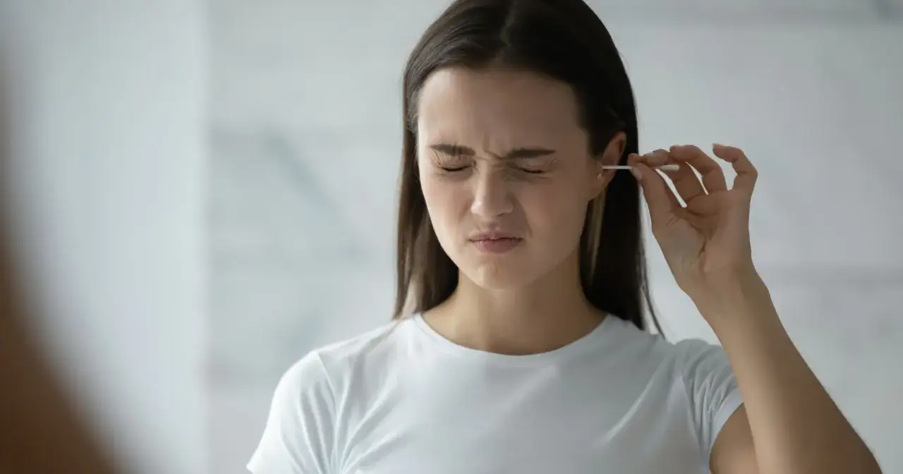 Laryngolog badanie uszu