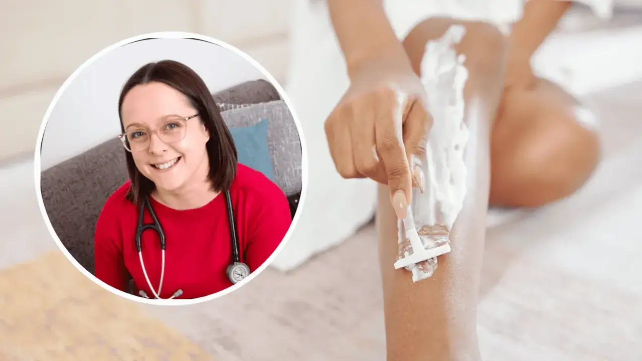 Lekarka w czerwonej bluzce i stetoskopem uśmiecha się, podczas gdy w tle kobieta goli nogi. Czy trzeba się golić na wizytę u urologa?