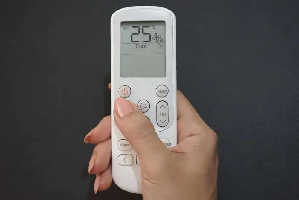 Symbole na pilocie klimatyzacji hotelowej