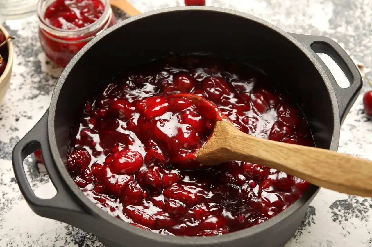 Dżem z pulpy wiśniowej