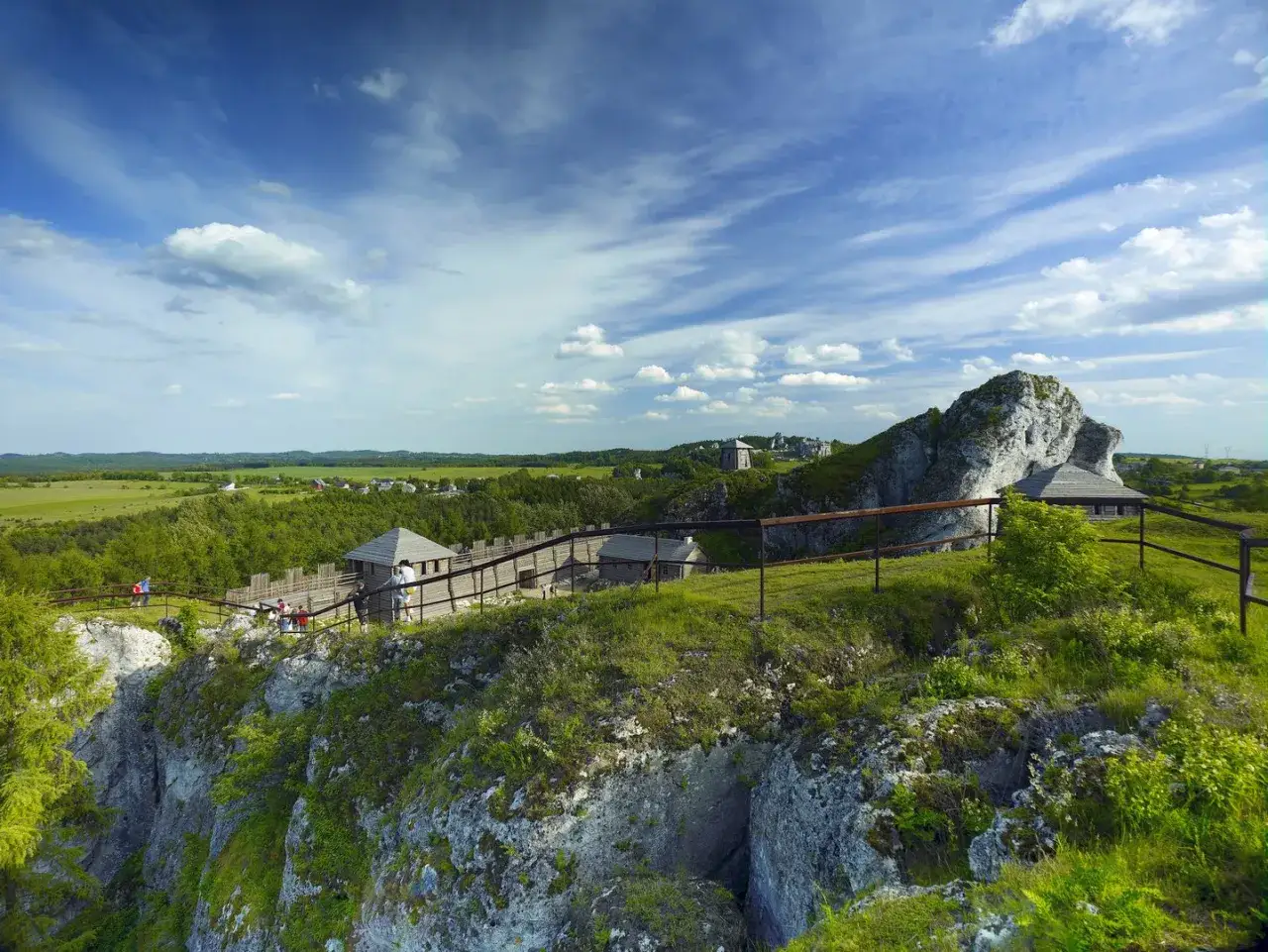 Archeologiczne wykopaliska Góra Birów