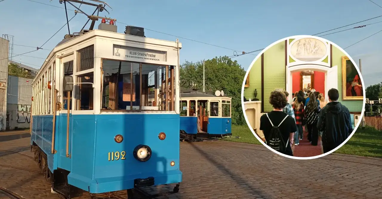 Noc Muzeów Wrocław: zwiedzający wchodzą do muzeum, a na zewnątrz stoją zabytkowe tramwaje.