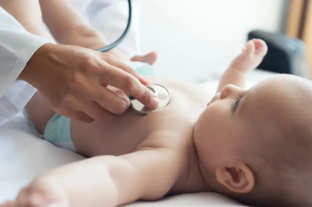 Kiedy skonsultować rozw&oacute;j dziecka z pediatrą