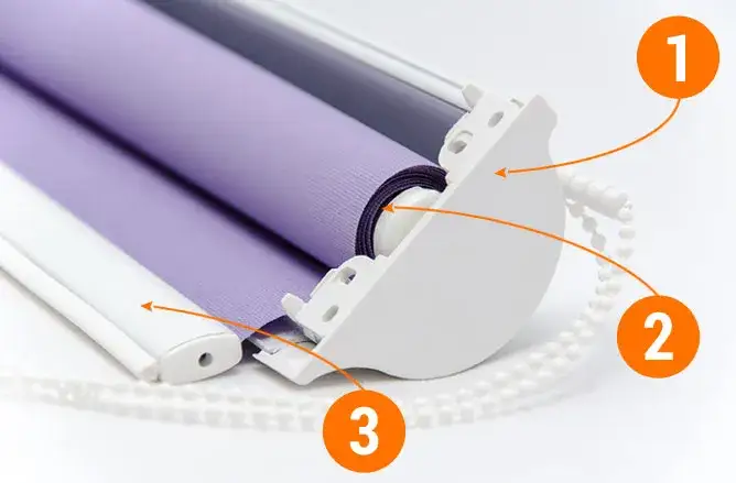 r&oacute;żne rodzaje taśm i klej&oacute;w do rolet