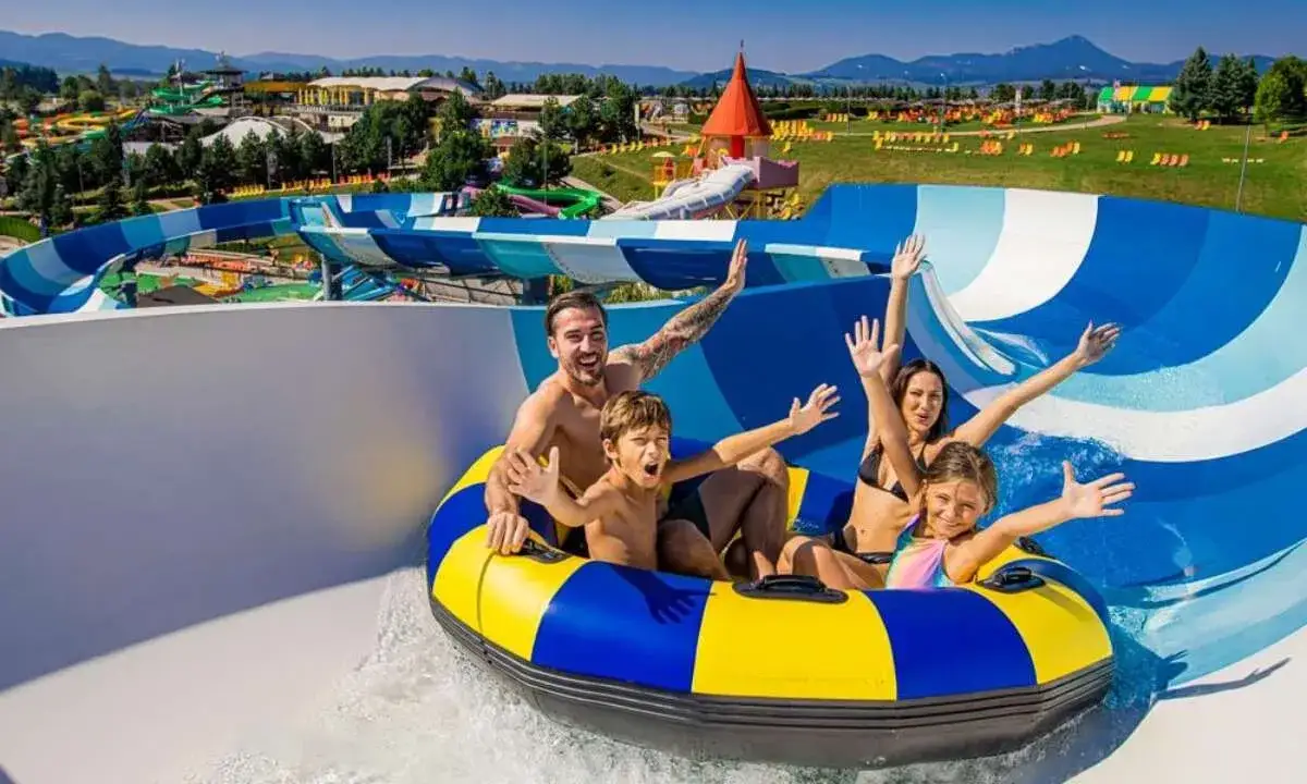 Aquapark Tatralandia baseny termalne zjeżdżalnie