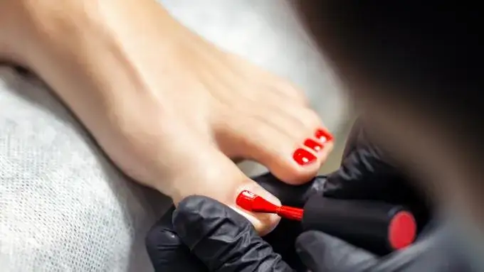 Zdjęcie Ile trwa manicure i pedicure? Sprawdź, co musisz wiedzieć