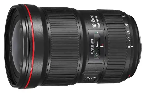 obiektywy canon EF na p&oacute;łce