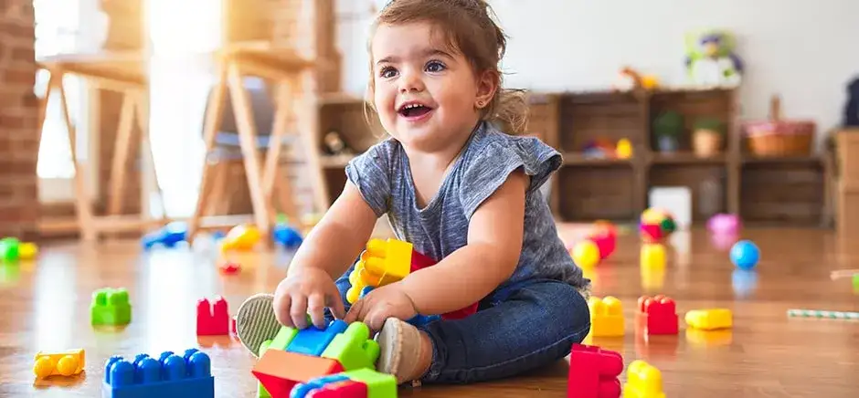 Rozw&oacute;j sensoryczny niemowląt