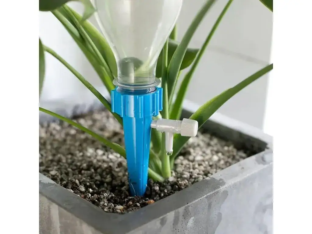 narzędzia do nawadniania roślin butelką PET