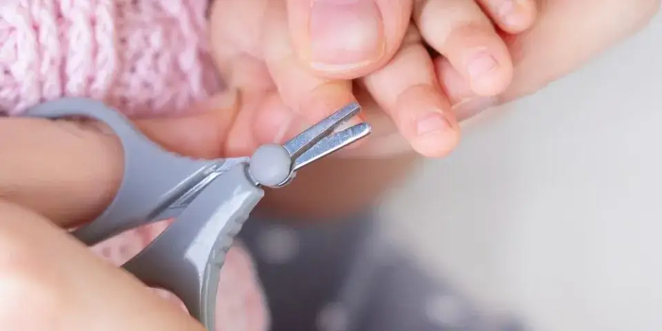 Zdjęcie Czym obcinać paznokcie, aby uniknąć wrastania i bólu?