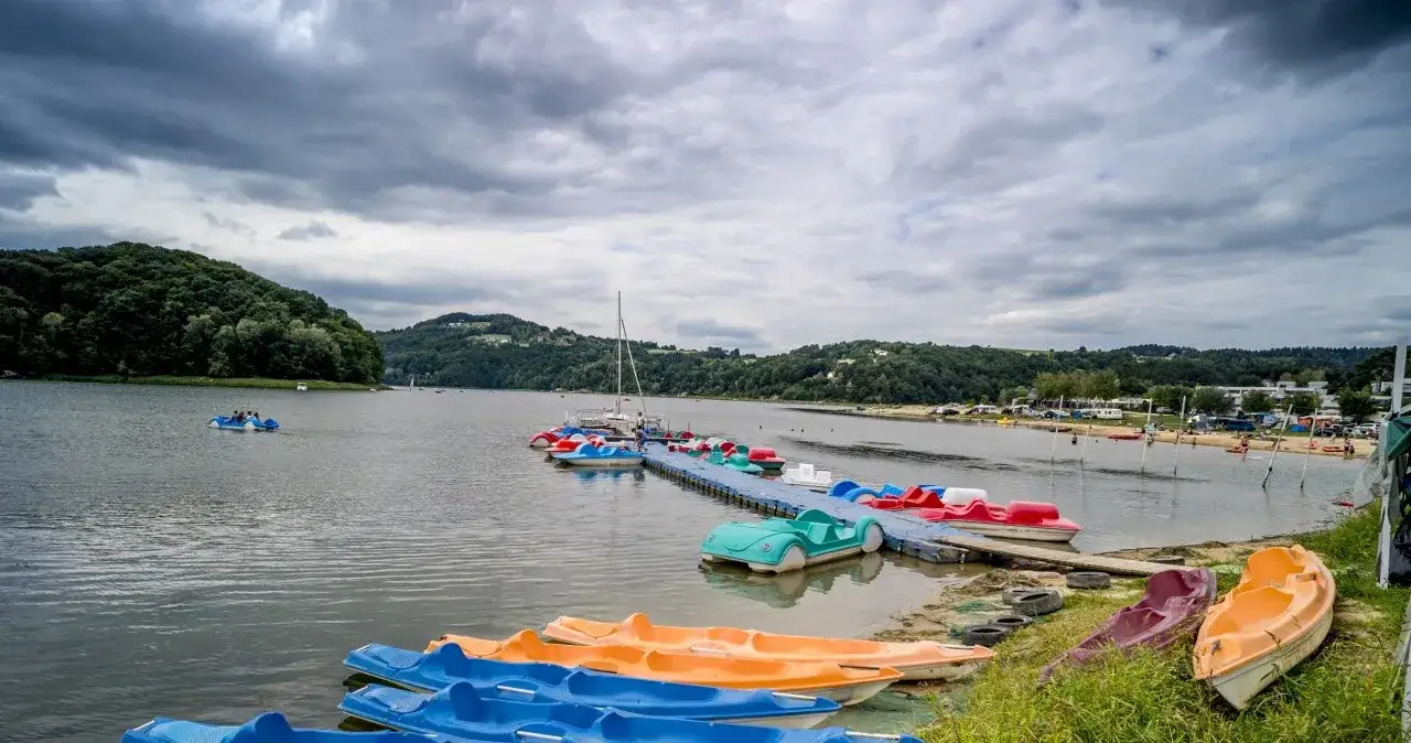 Jezioro Rożnowskie sporty wodne