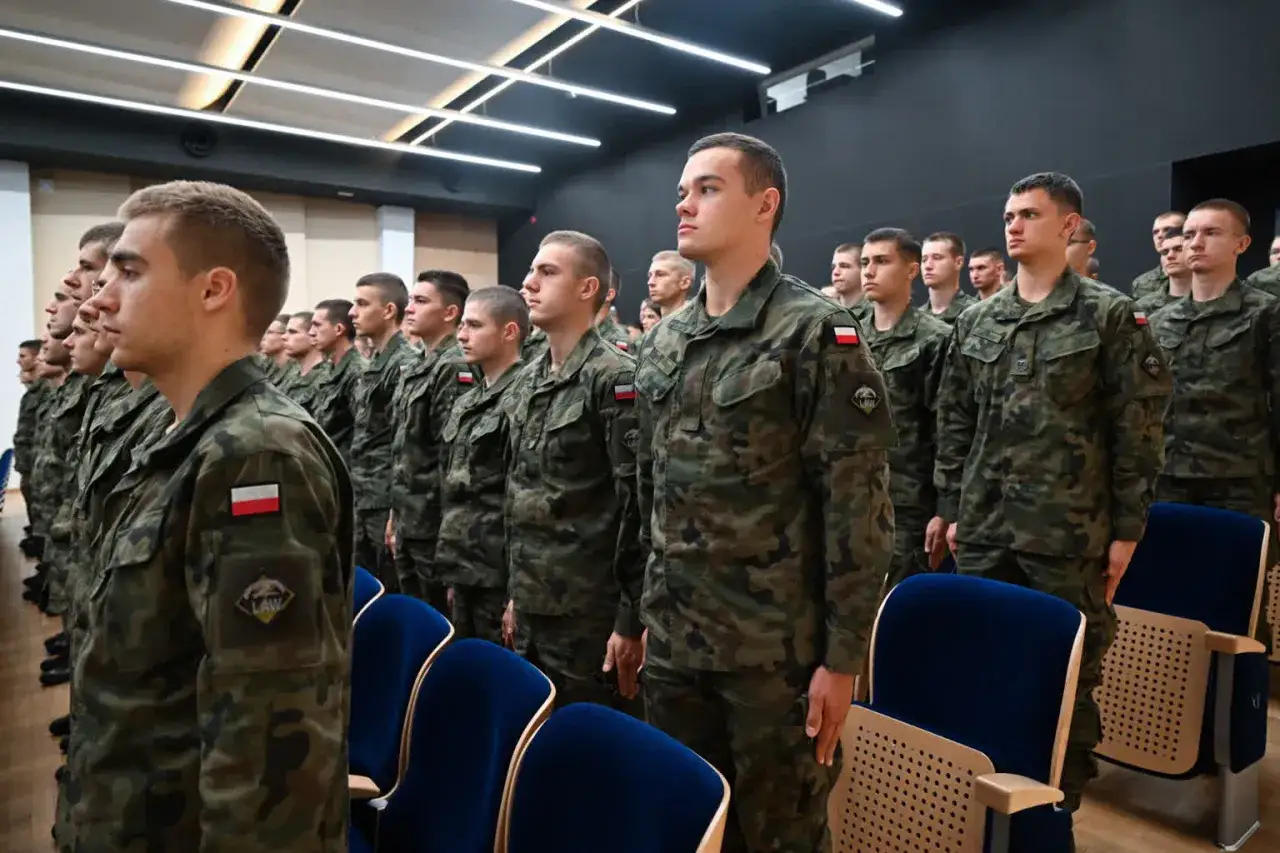 akademia wojskowa studenci