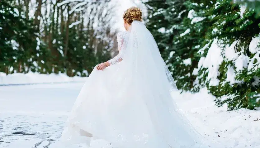 suknie ślubne letnie i zimowe por&oacute;wnanie