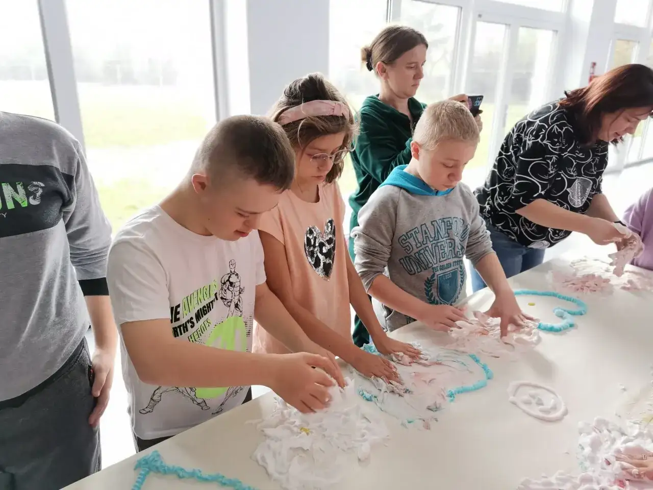 kreatywne zabawy pianką do golenia