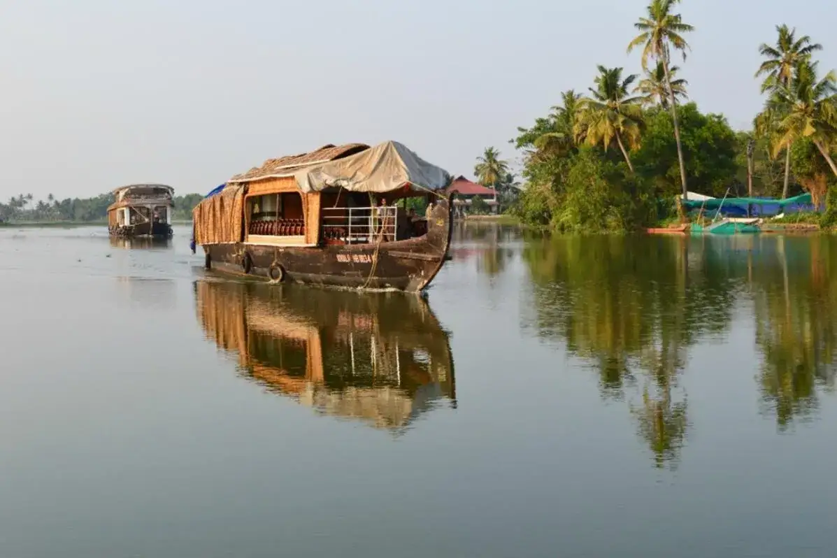 Butelkowana woda w Indiach z zamknięciem