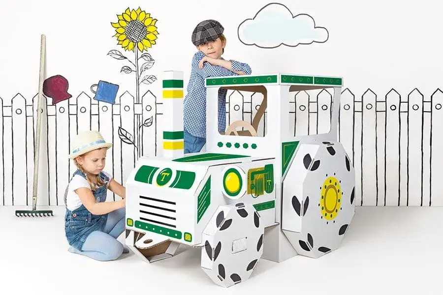 ozdabianie traktora z kartonu