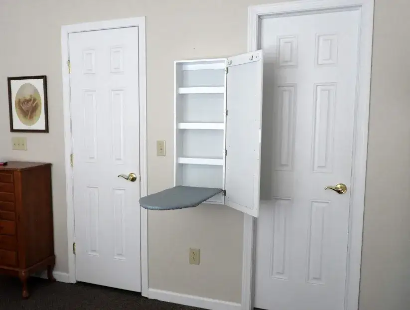 Zdjęcie Jak złożyć deskę do prasowania bez trudności - krok po kroku