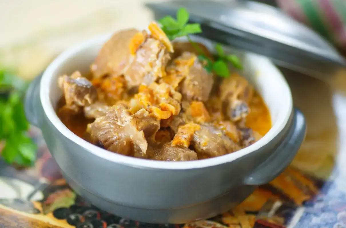 Zdjęcie Jak zrobić gulasz z żołądków drobiowych - prosty przepis na smakowity obiad