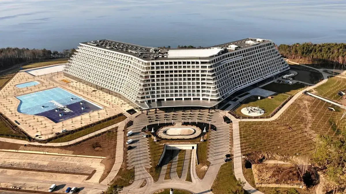 Zdjęcie Ile hoteli ma Gołębiewski? Sprawdź, gdzie znajdziesz najlepsze obiekty