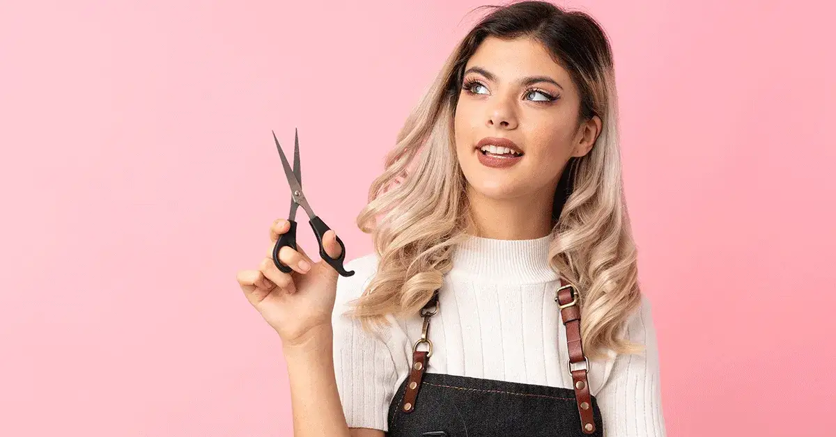 Zdjęcie Jak obciąć włosy na boba instrukcja - uniknij najczęstszych błędów