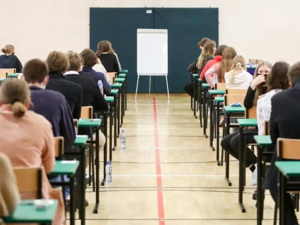 Zdjęcie Czy po szkole w chmurze można zdawać maturę? Sprawdź, jak to działa!