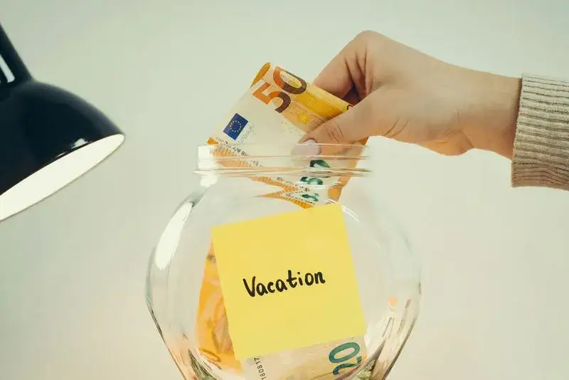 oszczędzanie pieniędzy na wakacjach