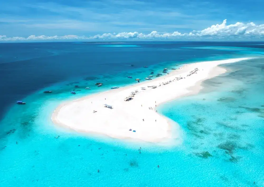 Rajska plaża Zanzibar biały piasek turkusowa woda
