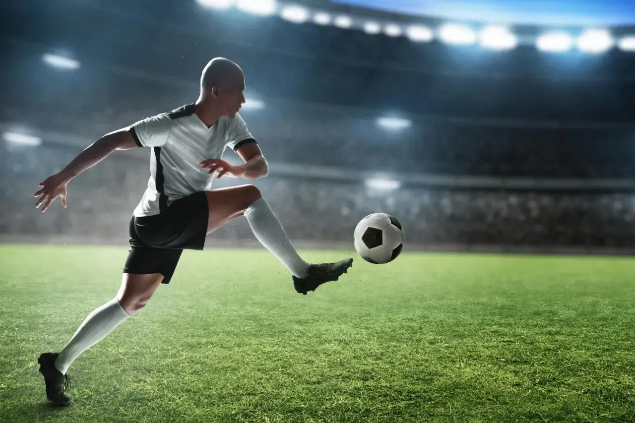 Zdjęcie Co to jest piłka nożna? Poznaj zasady i znaczenie tego sportu