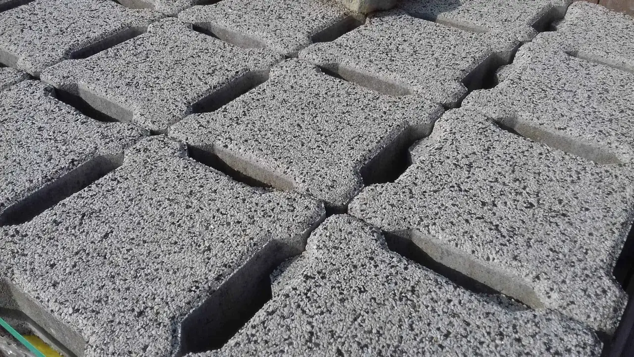 rodzaje nawierzchni podjazdu kostka betonowa ażurowa kruszywo