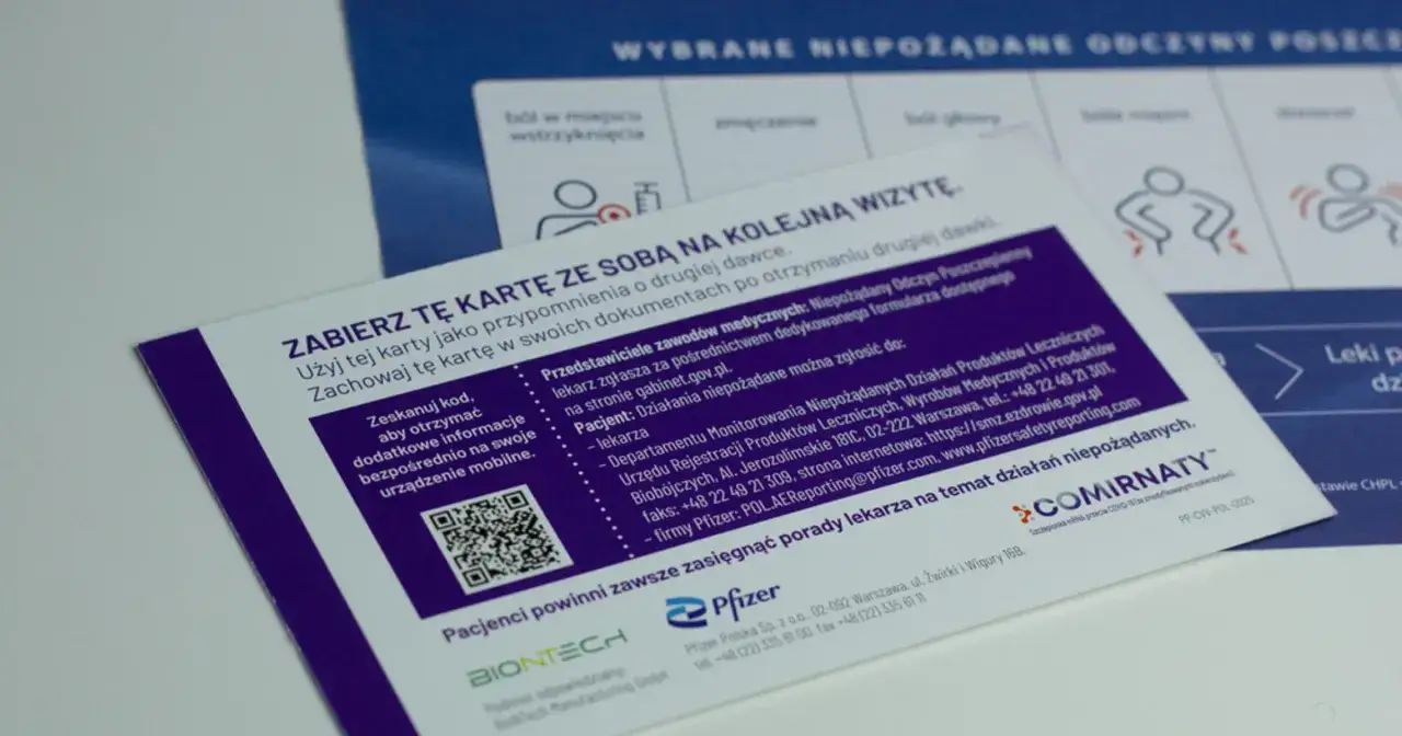 Karta szczepienia COVID papierowa i cyfrowa