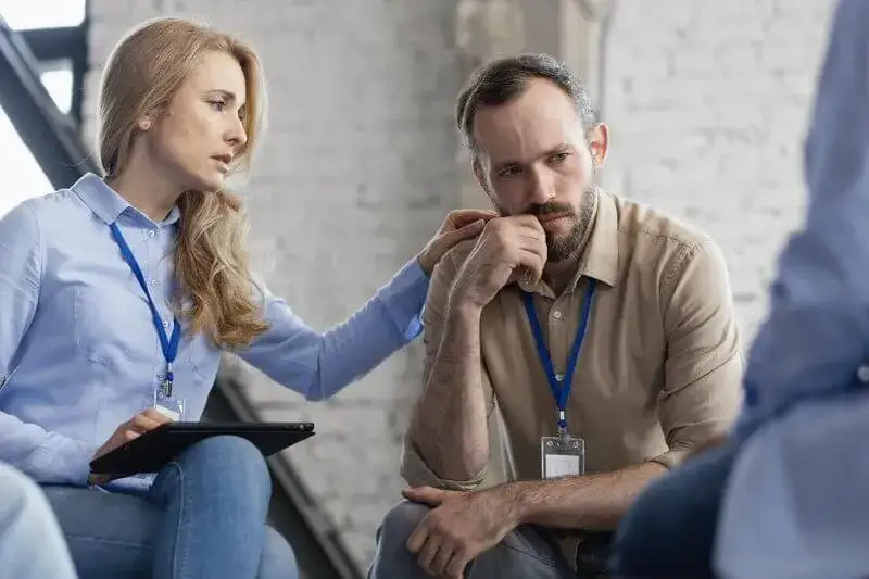 aktywne słuchanie empatia