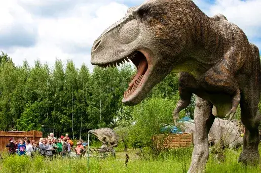 Bałtowski Kompleks Turystyczny dinozaury park rozrywki