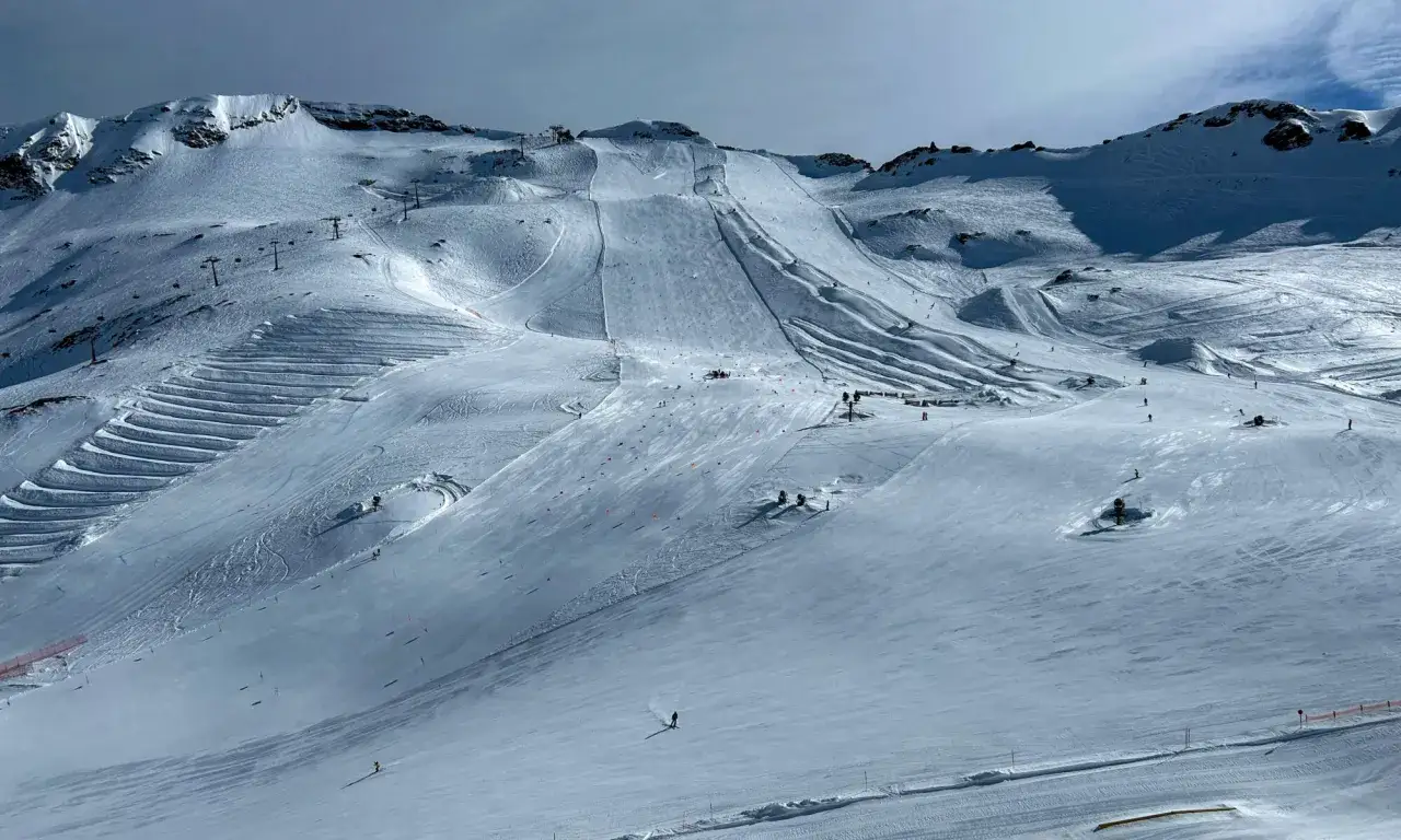 Zermatt Matterhorn narty