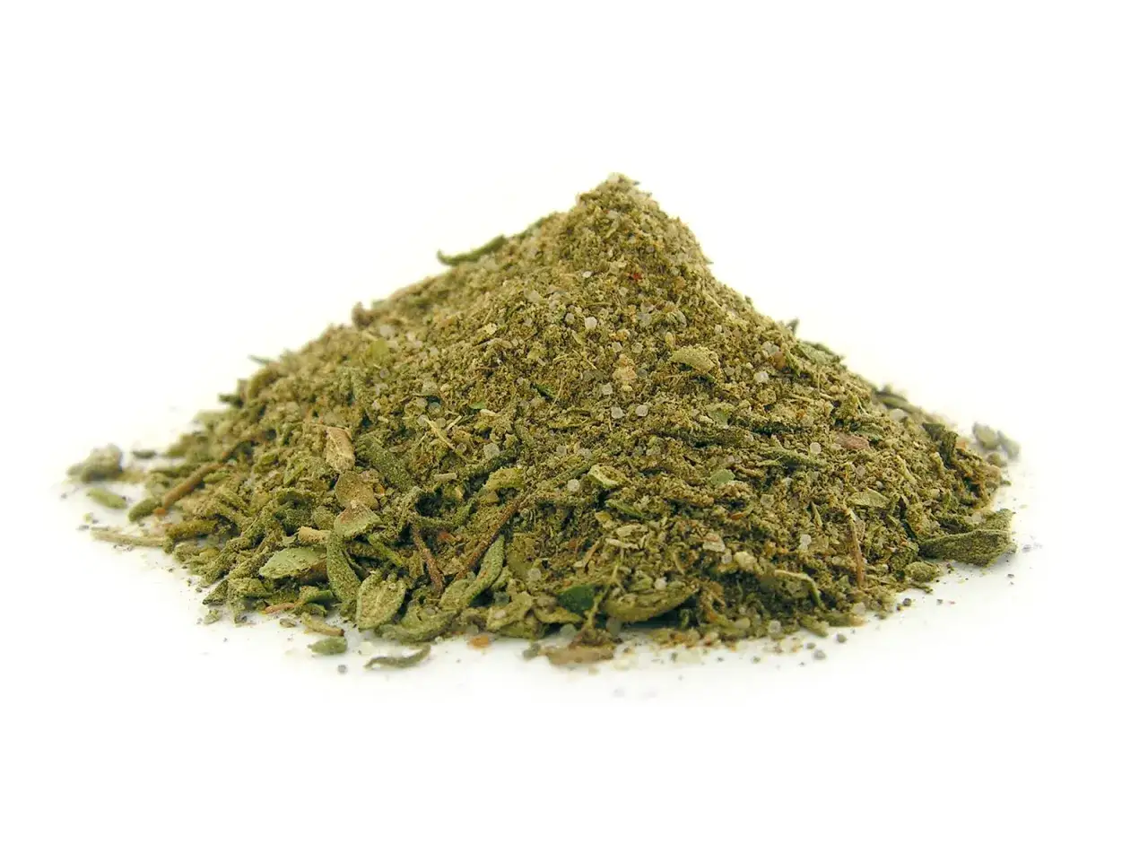 Góra zielonych ziół i soli, idealna mieszanka, jakie przyprawy do pizzy?