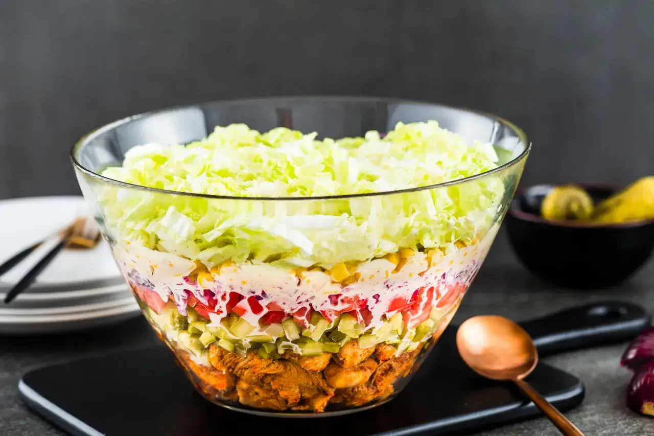 sos czosnkowy do sałatki gyros