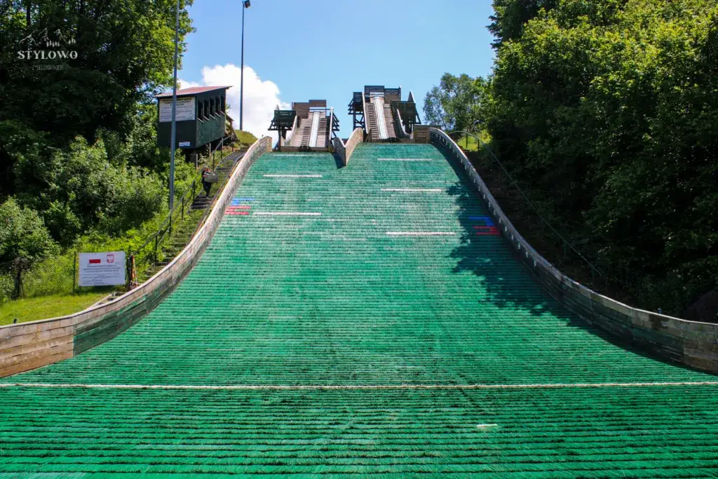 Zdjęcie Co to jest punkt konstrukcyjny skoczni i dlaczego jest ważny?