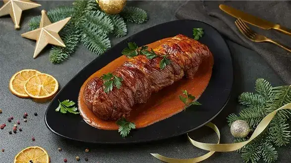 Zdjęcie Jakie mięso na świąteczny obiad? Sprawdź tradycyjne propozycje!