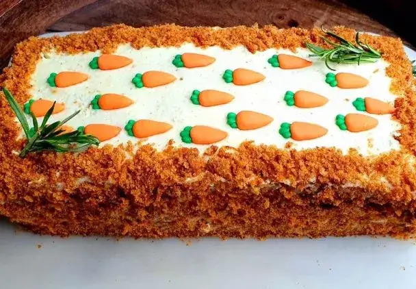 Zdjęcie Przepis na ciasto marchewkowe na oleju: jak upiec idealne na dużą blachę