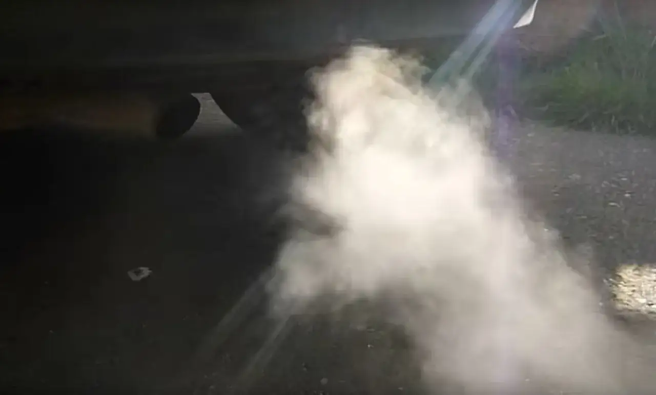 Zdjęcie Ile kWh z litra benzyny? Zaskakujące fakty o energii paliwa