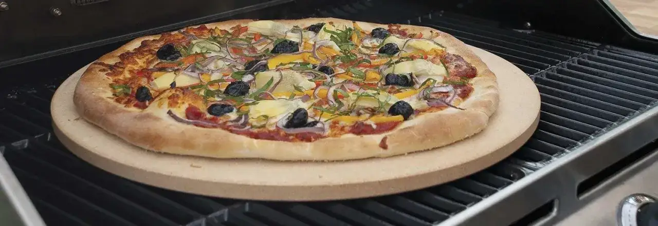 Zdjęcie Jaki kamień do pizzy wybrać, aby uniknąć problemów z pieczeniem?