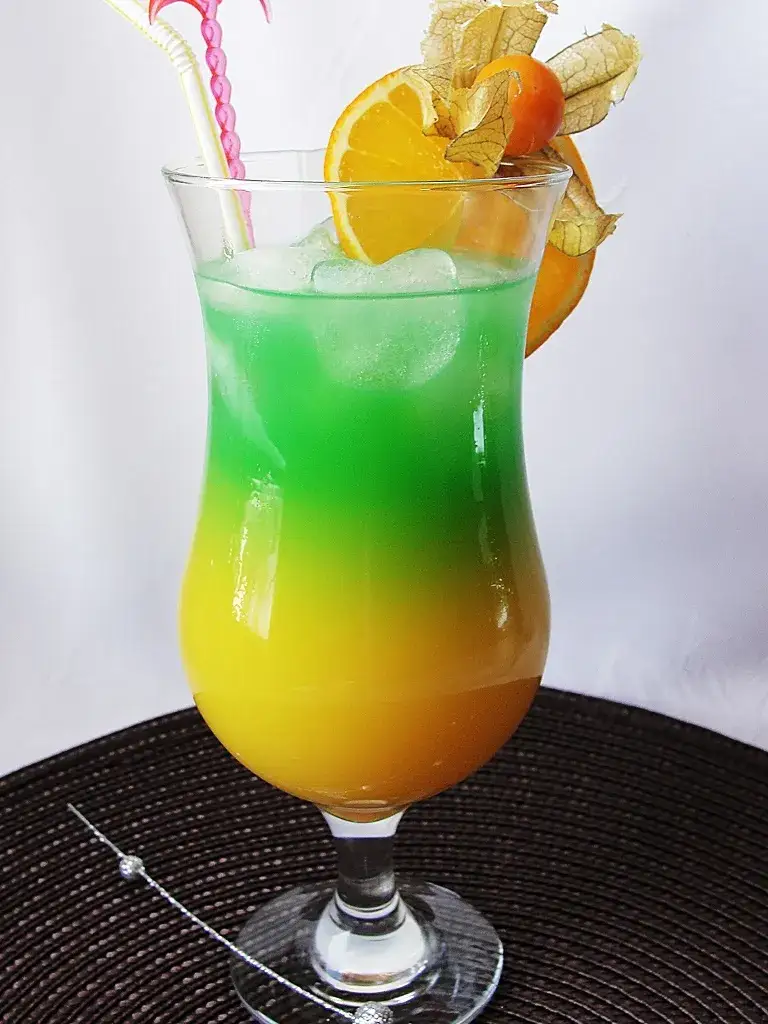 Zdjęcie Najlepsze drinki z likierem pomarańczowym, które musisz spróbować