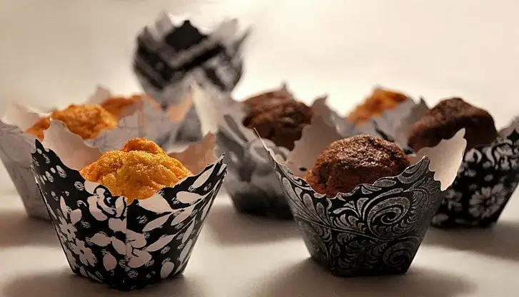 Zdjęcie Czym zastąpić papilotki do muffinek? Proste i skuteczne zamienniki bez przywierania