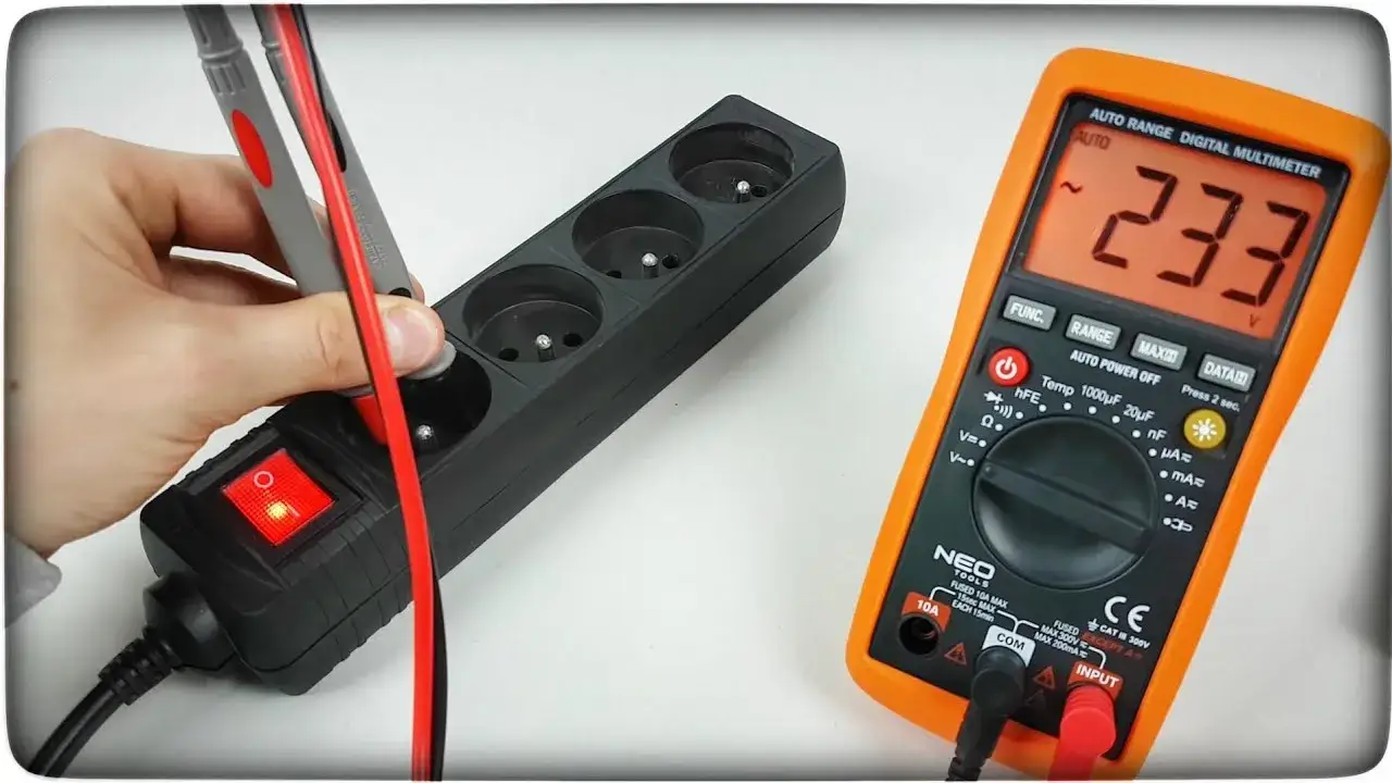 Zdjęcie Jak sprawdzić napięcie multimetrem i uniknąć niebezpieczeństw