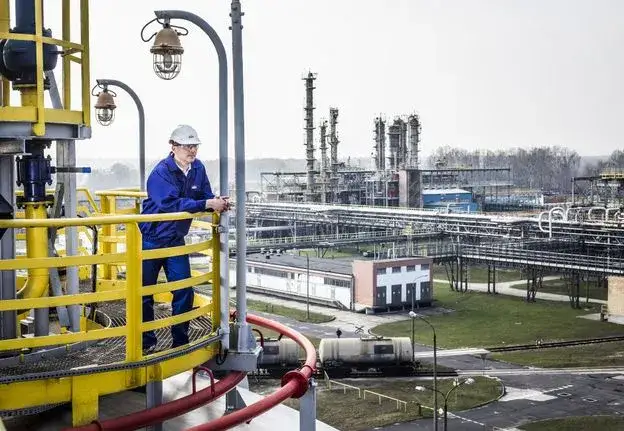 Zdjęcie Jak Grupa Azoty na GPW radzi sobie z wielką konkurencją chemiczną?